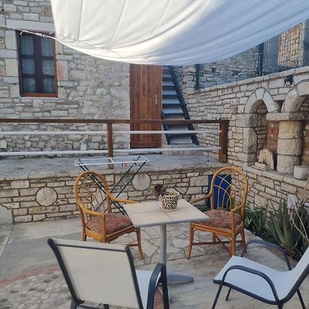 Villa Olive Old Qeparo Bagian luar foto