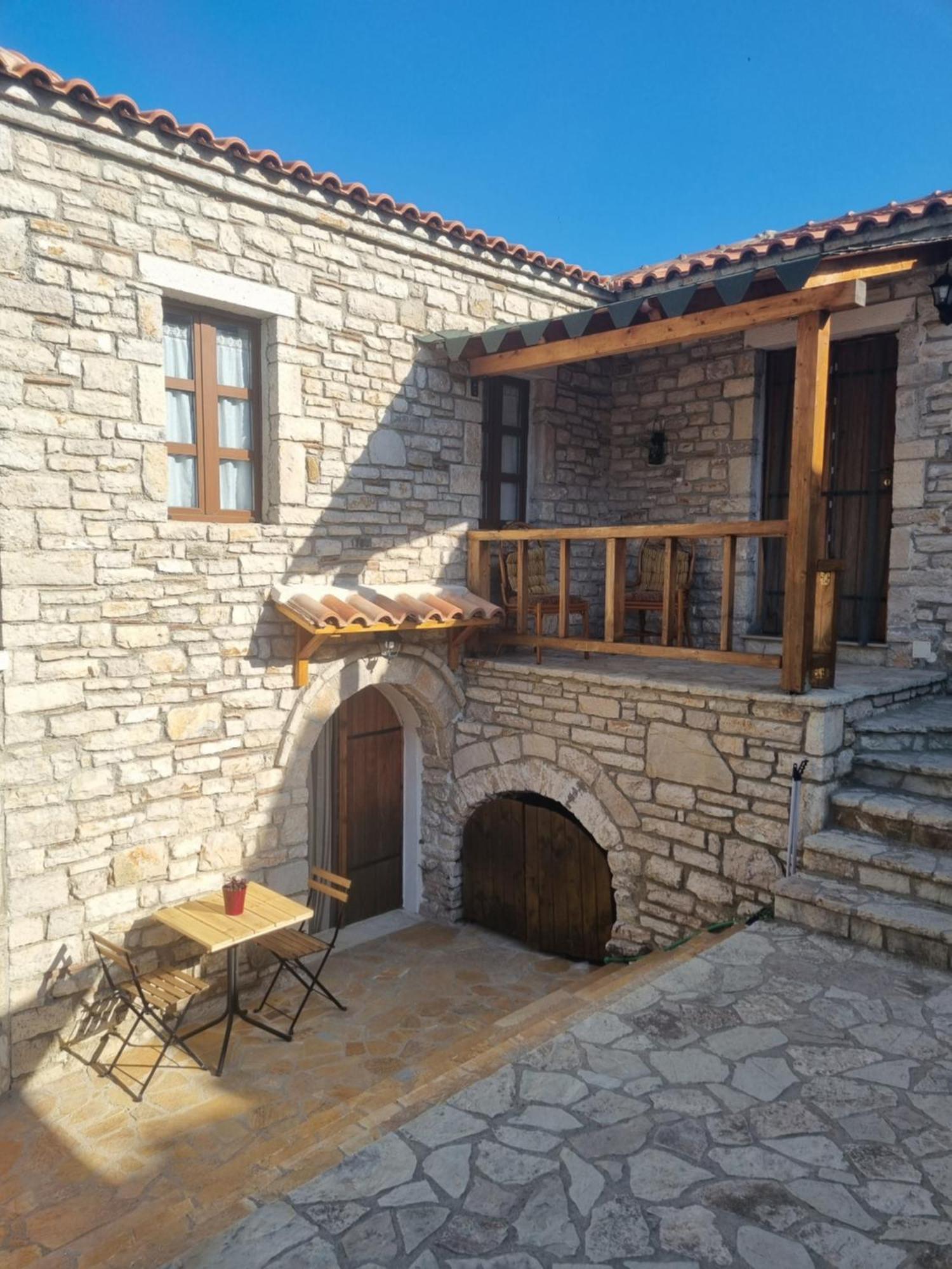 Villa Olive Old Qeparo Bagian luar foto